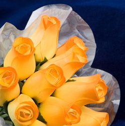 Wood Rose Bouquet - Two-Tone Yellow/Orange