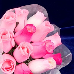 Wood Rose Bouquet - Mixed Pinks